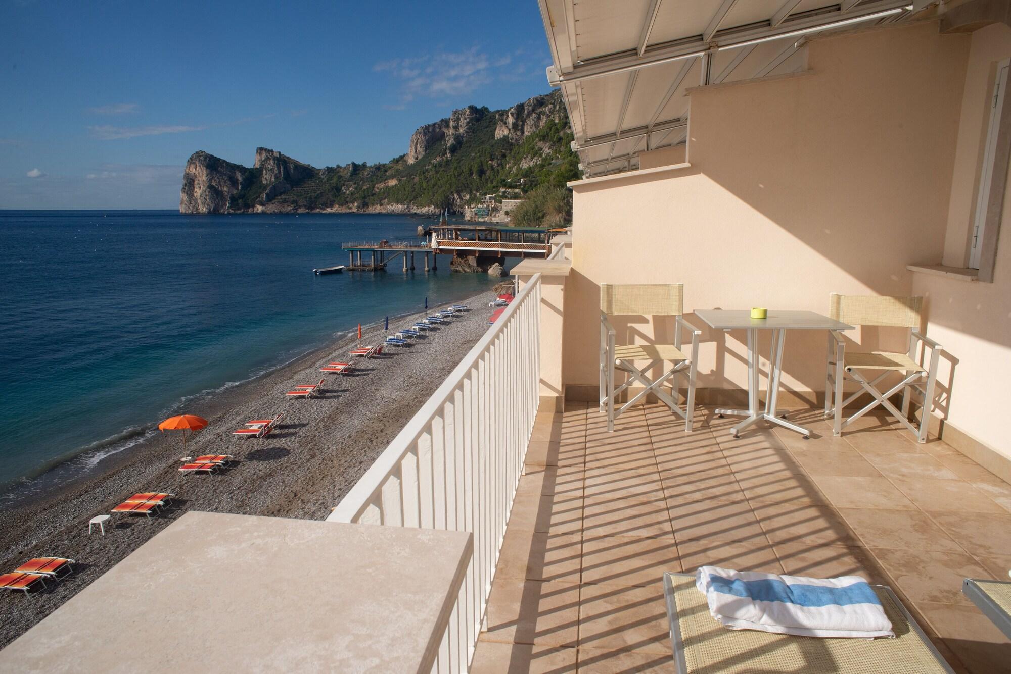 Taverna Del Capitano Marina del Cantone Eksteriør billede